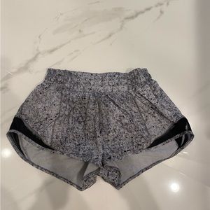 LULULEMON Hotty Hot Grey/ Black Athletic Shorts